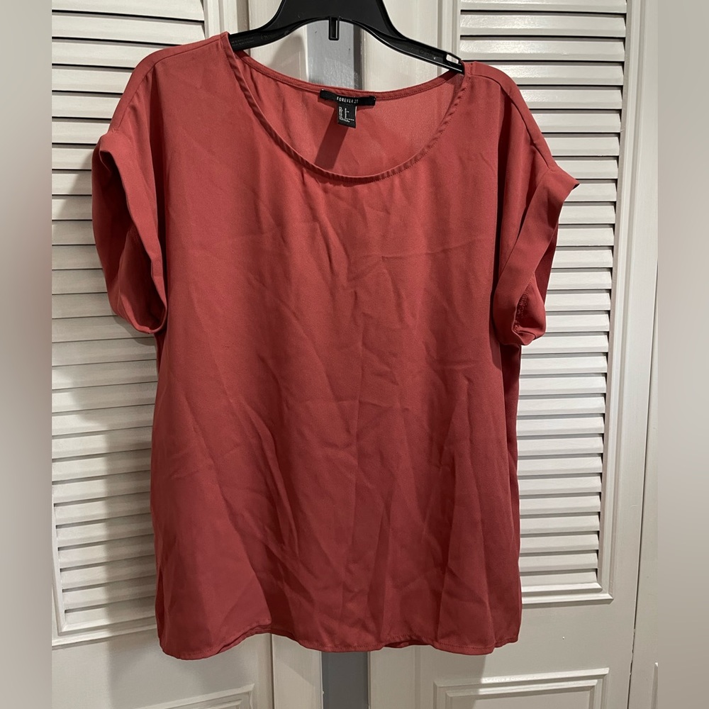 Short sleeve top